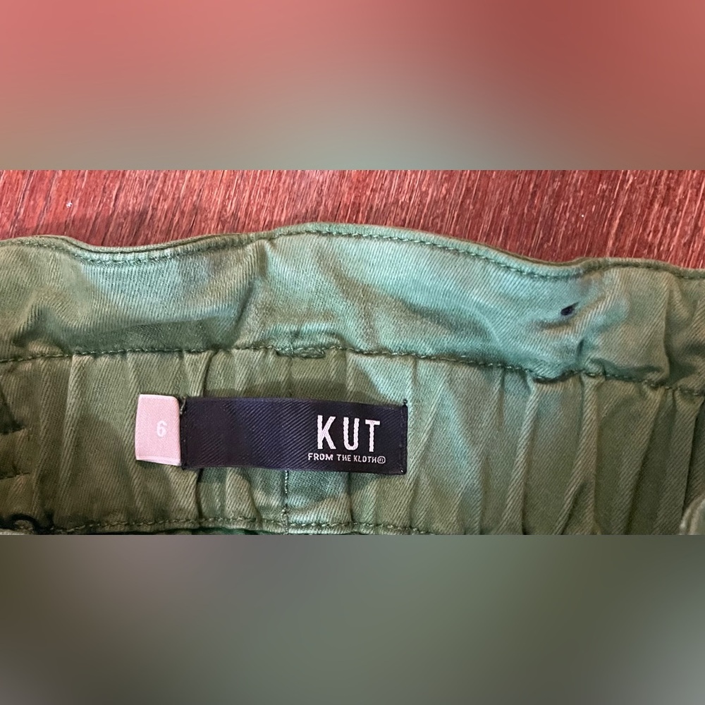 Kut From The Kloth Rachael High Rise Paper Bag Waist - Size 6 - Grass color - Picture 9 of 12